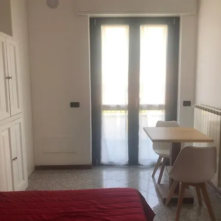فندق مبيت وإفطار La Casa Di Anna Delebio